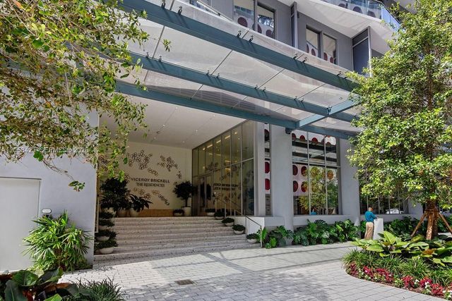 77 SE 5th Street 3902, Miami, FL 33131