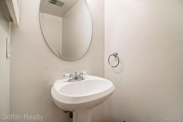 229 Lake Village Drive, Walled Lake, MI 48390