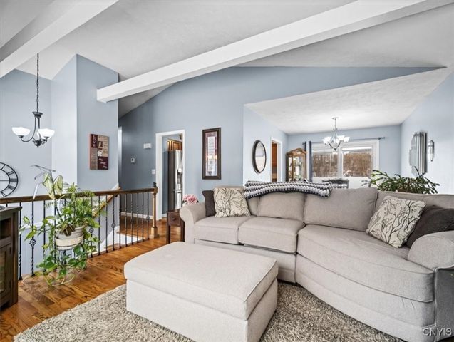 607 Birchwood Drive, Oneida, NY 13421