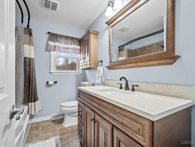 607 Birchwood Drive, Oneida, NY 13421