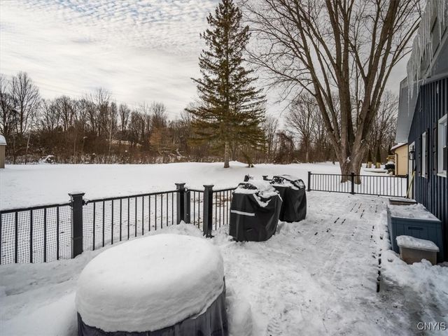 607 Birchwood Drive, Oneida, NY 13421