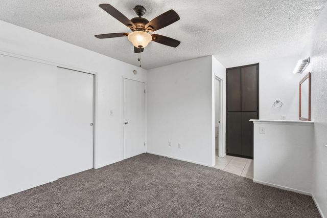 237 E Modoc Avenue, Visalia, CA 93291