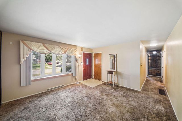 831 Essex Lane, Michigan City, IN 46360