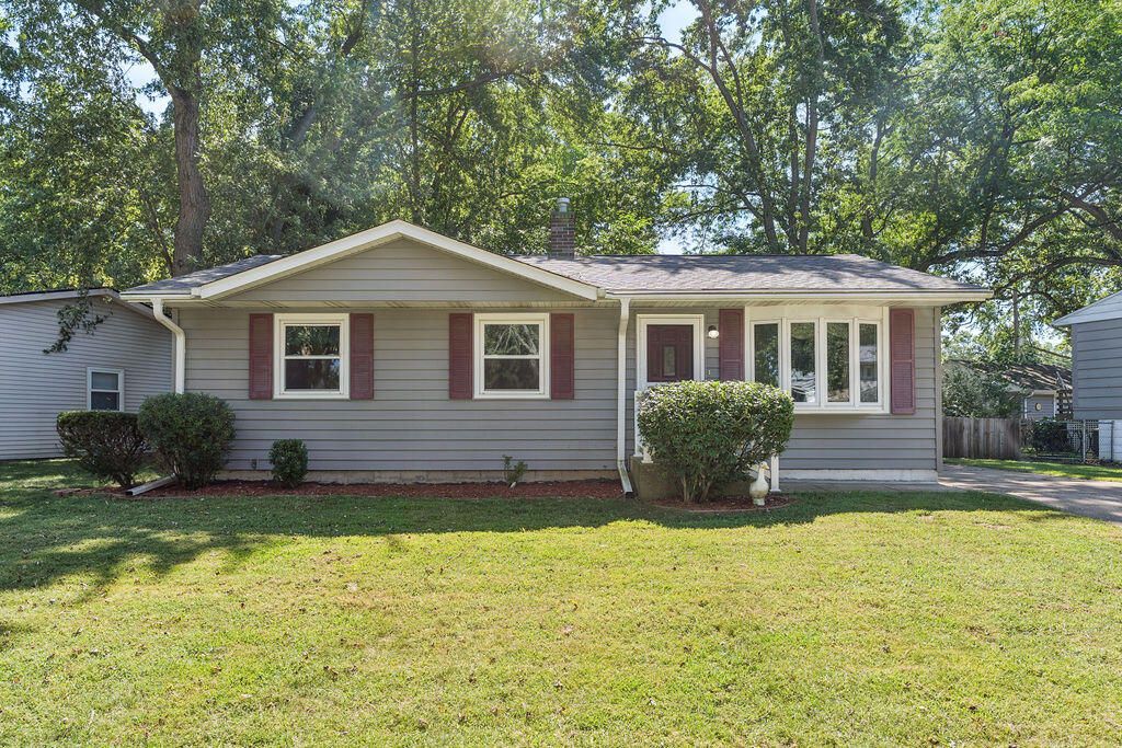 831 Essex Lane, Michigan City, IN 46360