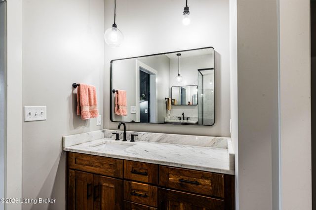 1125 Magnolia St, Bowling Green, KY 42101