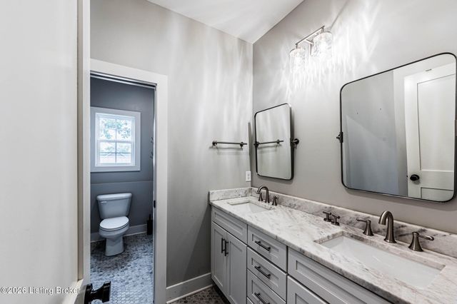1125 Magnolia St, Bowling Green, KY 42101