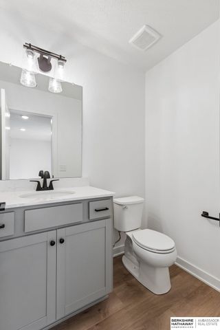 7716 N 116th Avenue, Omaha, NE 68142