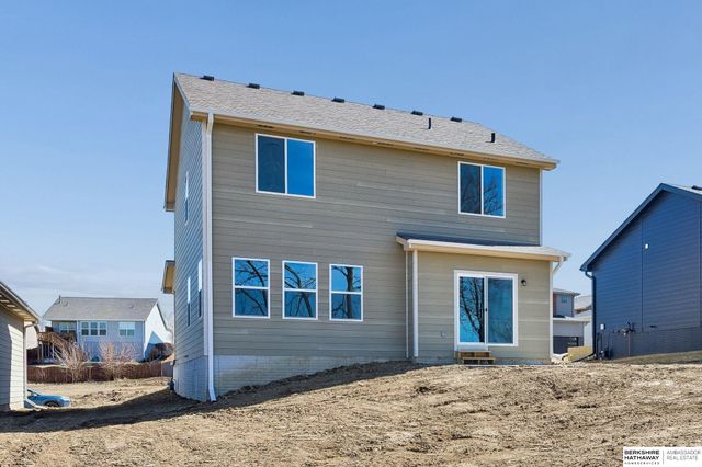 7716 N 116th Avenue, Omaha, NE 68142