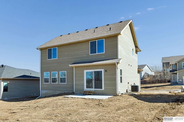7716 N 116th Avenue, Omaha, NE 68142