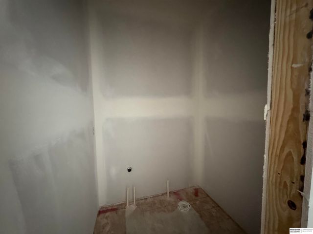 7716 N 116th Avenue, Omaha, NE 68142