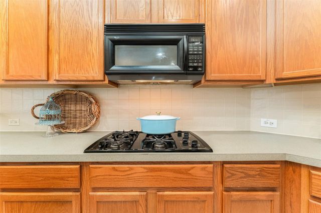 5703 EAGLEPOINT PLACE, Lithia, FL 33547