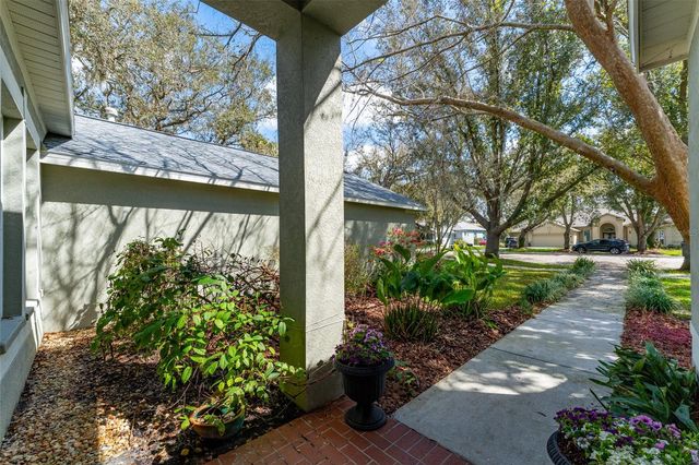 5703 EAGLEPOINT PLACE, Lithia, FL 33547