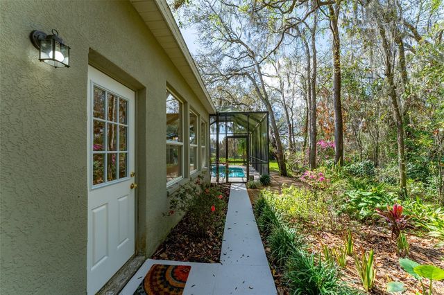 5703 EAGLEPOINT PLACE, Lithia, FL 33547