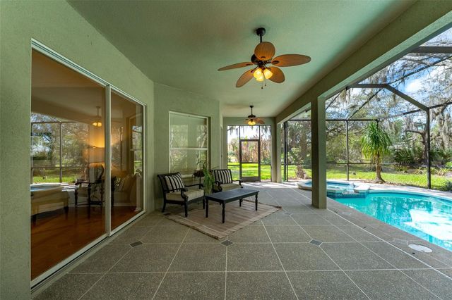 5703 EAGLEPOINT PLACE, Lithia, FL 33547