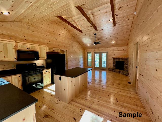 189 Hideout Lane, Murphy, NC 28906