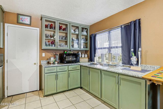 2808 BRIAN ALLIN Drive, El Paso, TX 79936