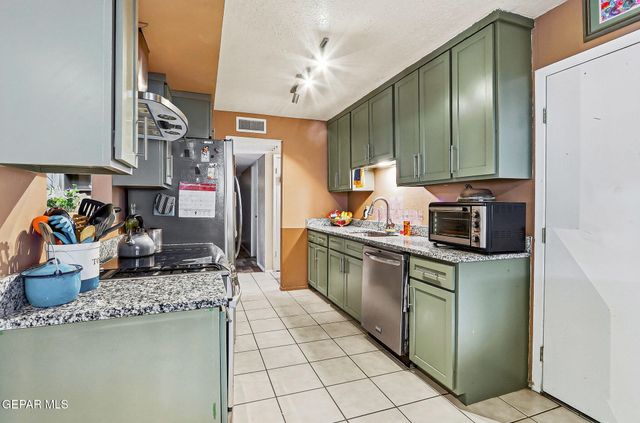 2808 BRIAN ALLIN Drive, El Paso, TX 79936