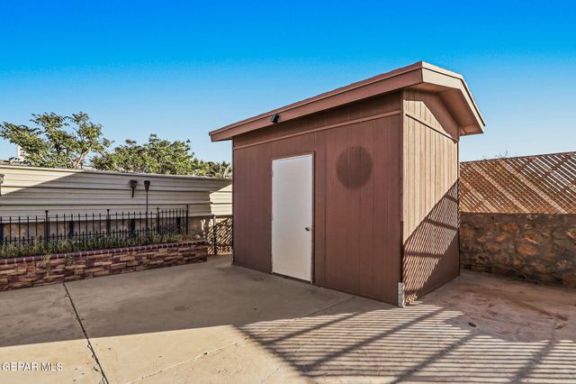 2808 BRIAN ALLIN Drive, El Paso, TX 79936