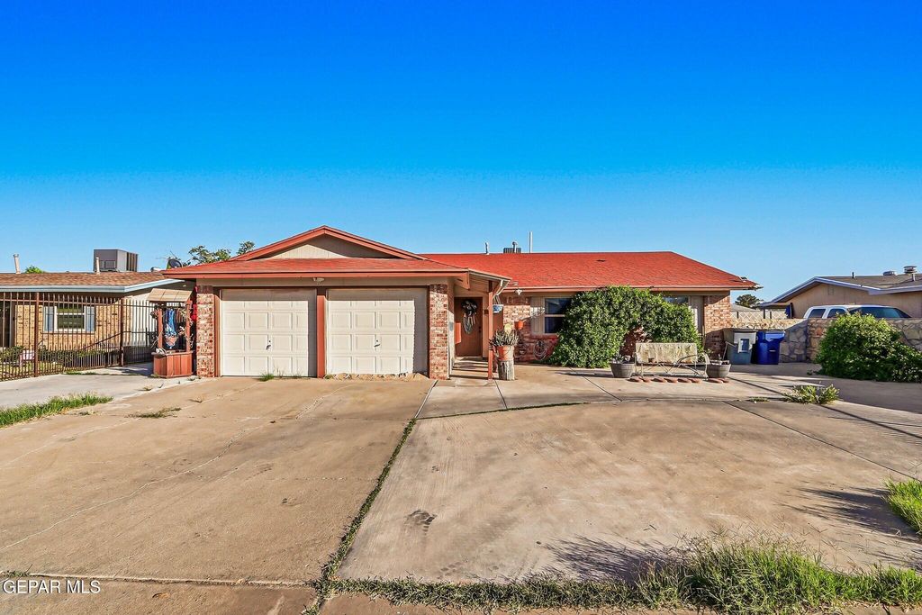2808 BRIAN ALLIN Drive, El Paso, TX 79936