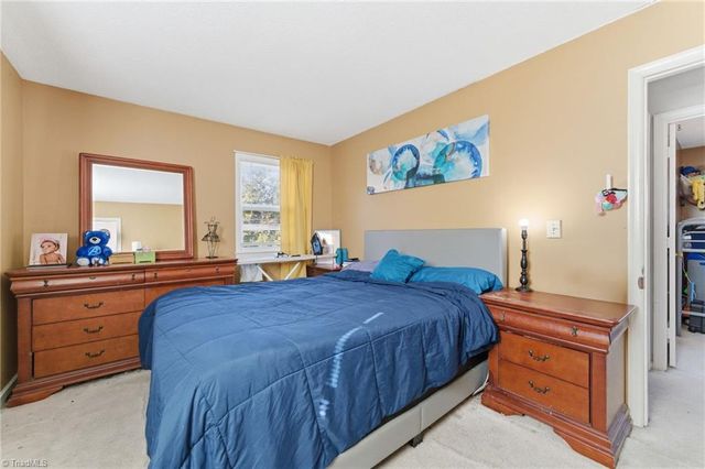 1682 Village Place, Winston-salem, NC 27127