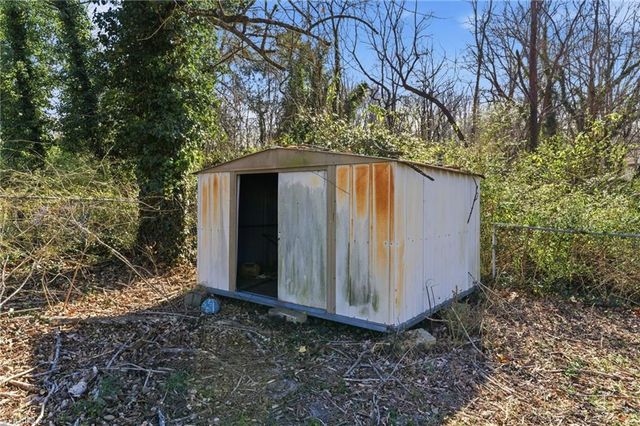 1682 Village Place, Winston-salem, NC 27127