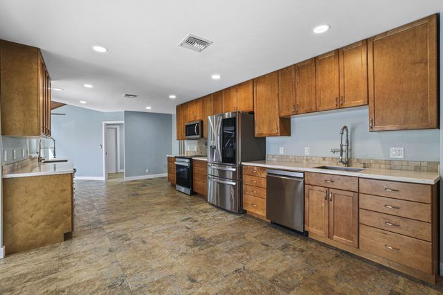 1538 39th Street, West Palm Beach, FL 33407