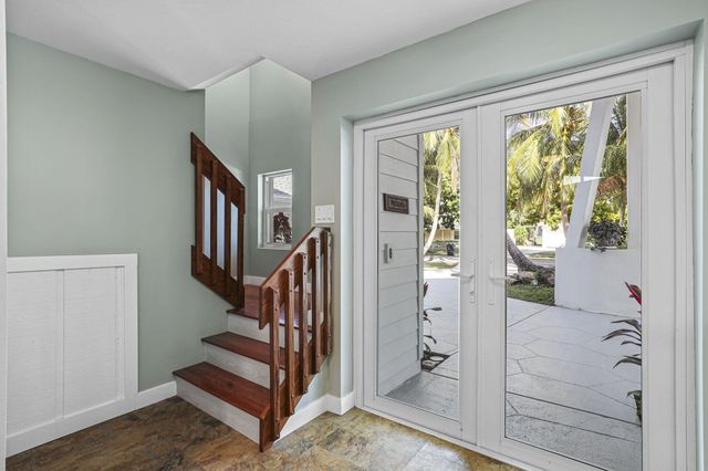 1538 39th Street, West Palm Beach, FL 33407