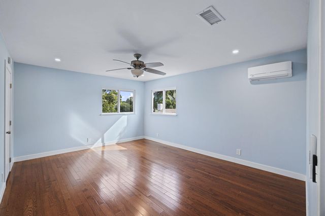 1538 39th Street, West Palm Beach, FL 33407