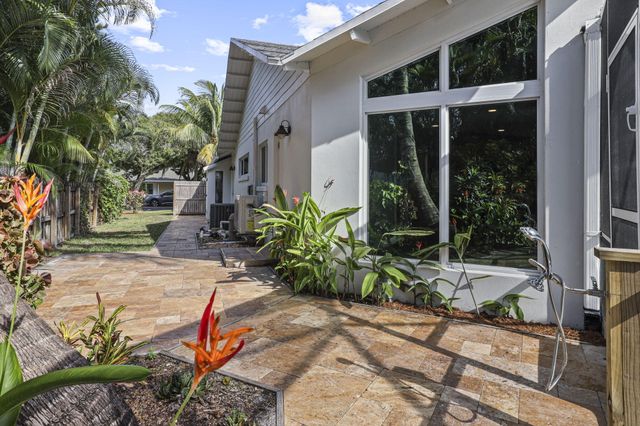 1538 39th Street, West Palm Beach, FL 33407