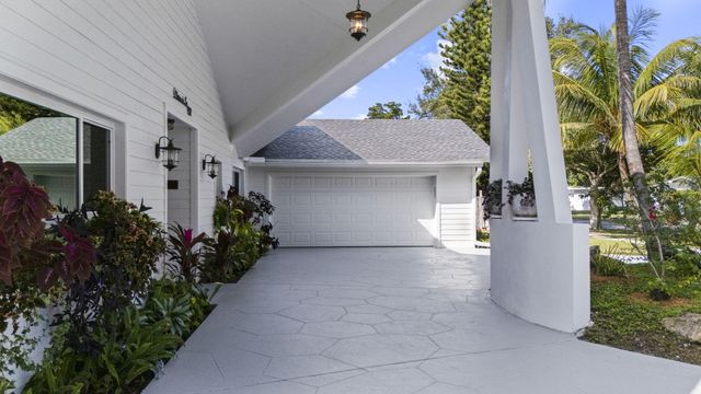 1538 39th Street, West Palm Beach, FL 33407