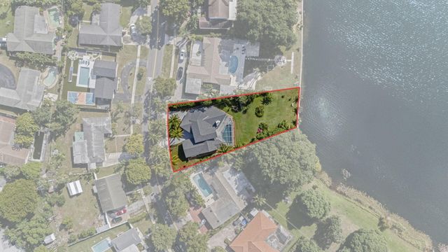 1538 39th Street, West Palm Beach, FL 33407