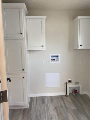7117 White Oak Circle, Portage, MI 49002