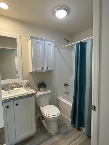 7117 White Oak Circle, Portage, MI 49002