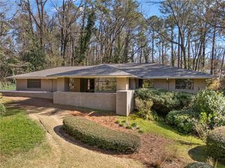 374 Londonberry Road, Atlanta, GA 30327