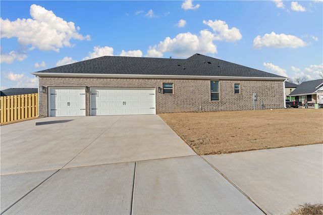 2125 Porter Street, Pea Ridge, AR 72751