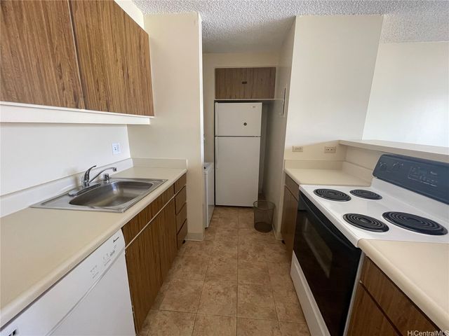 1778 Ala Moana Boulevard 2205, Honolulu, HI 96815