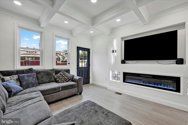 1748 N CHESTER ST, Baltimore, MD 21213