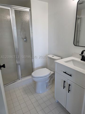 5880 Collins Ave 1105, Miami Beach, FL 33140