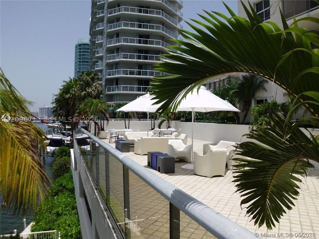 5880 Collins Ave 1105, Miami Beach, FL 33140