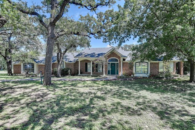 2215 California Lane, Arlington, TX 76015