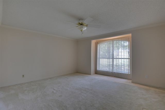 2215 California Lane, Arlington, TX 76015
