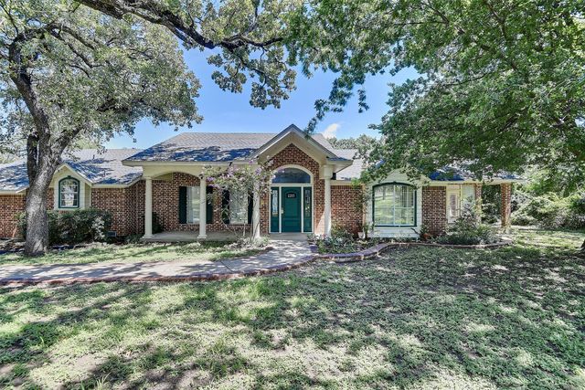 2215 California Lane, Arlington, TX 76015
