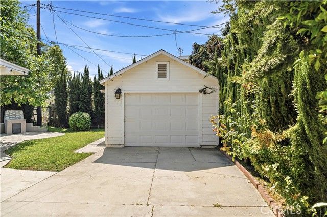319 S 4th Street, Alhambra, CA 91801