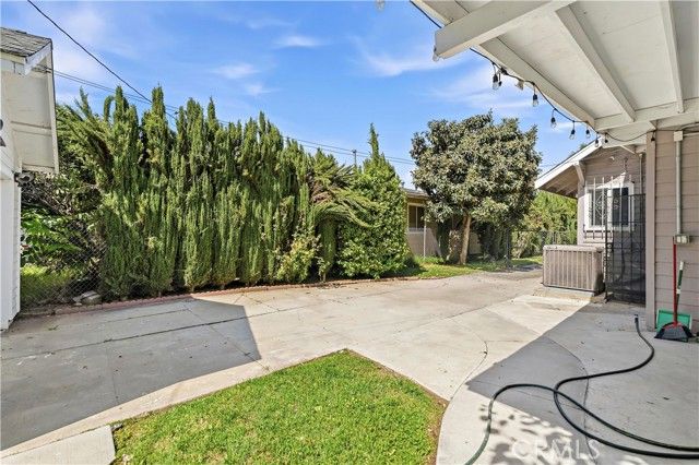 319 S 4th Street, Alhambra, CA 91801