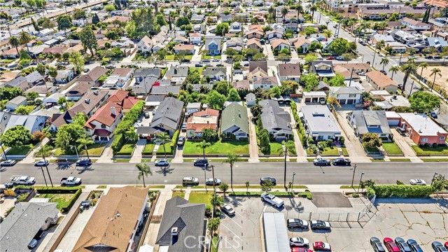 319 S 4th Street, Alhambra, CA 91801