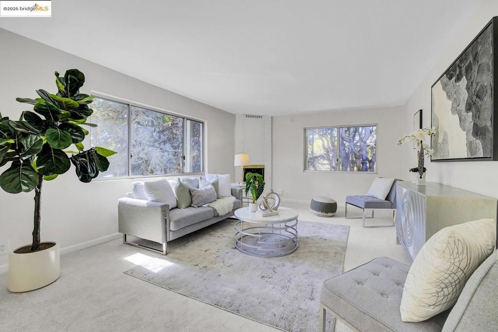 1701 Central Ave P, Alameda, CA 94501