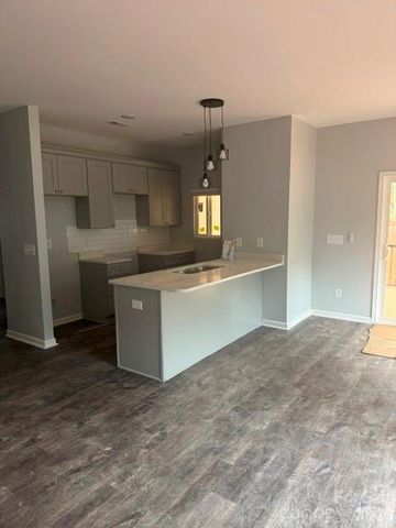 208 E 15th Street, Salisbury, NC 28144