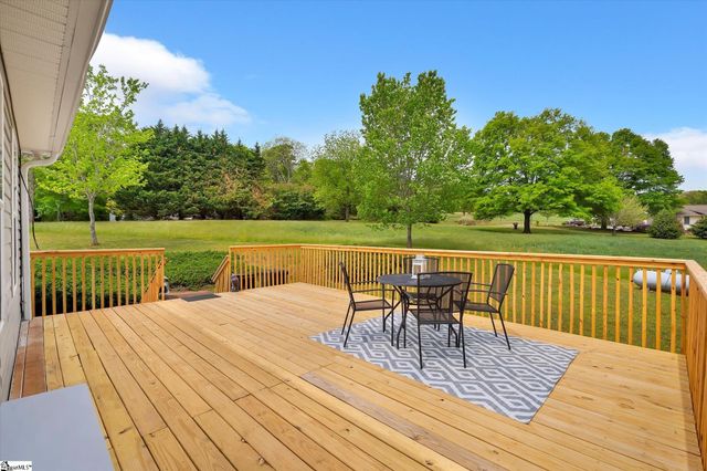 466 Mile Creek Road, Pickens, SC 29671