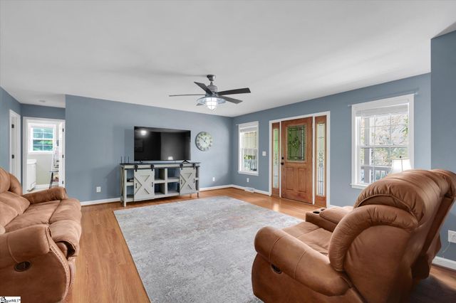 466 Mile Creek Road, Pickens, SC 29671