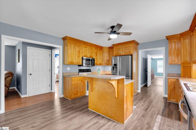 466 Mile Creek Road, Pickens, SC 29671